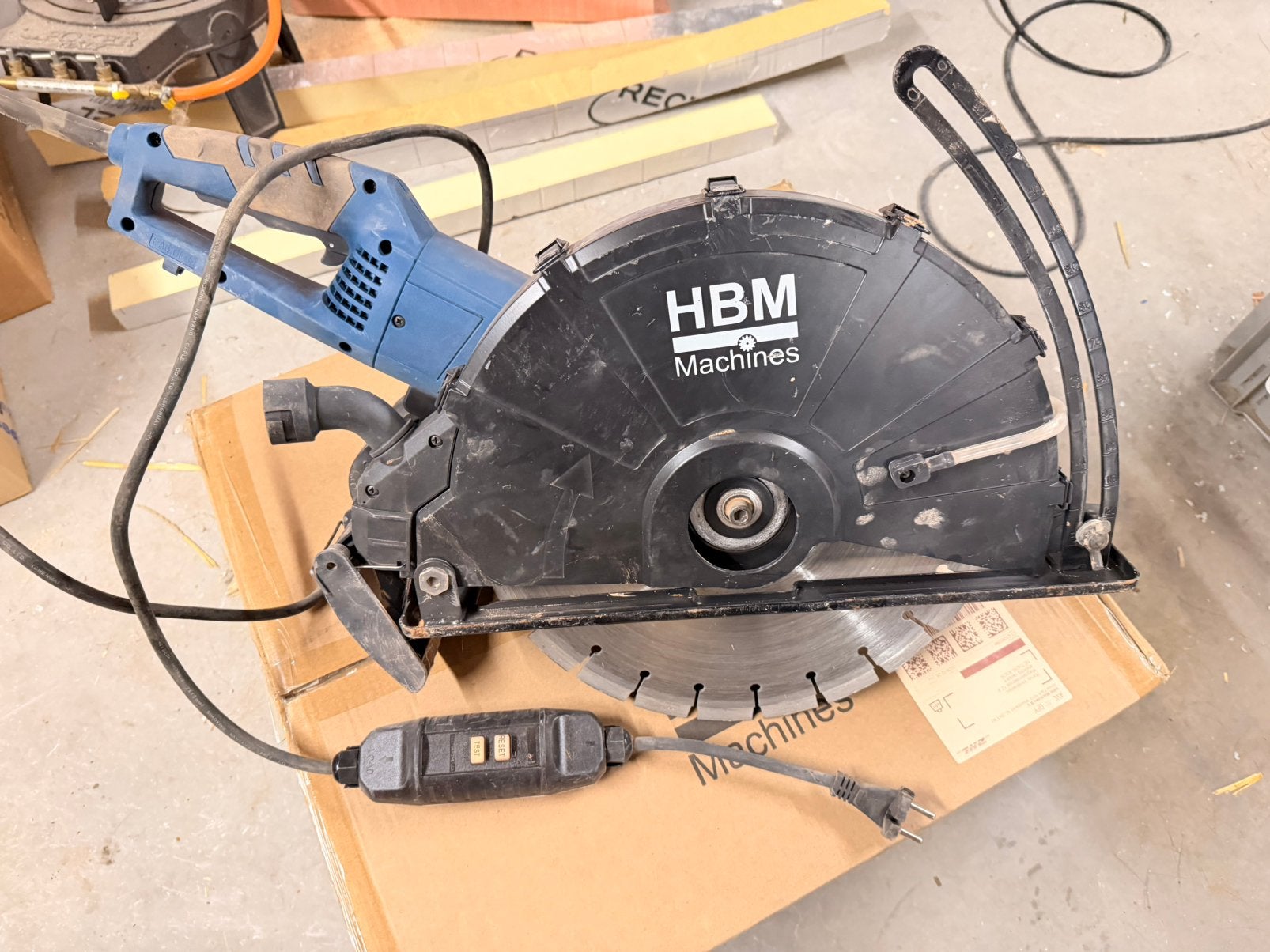 Scie murale HBM Machines, scie à béton 2600W, Enlèvement ou Envoi, 1200 watts ou plus, 70 mm ou plus, Comme neuf