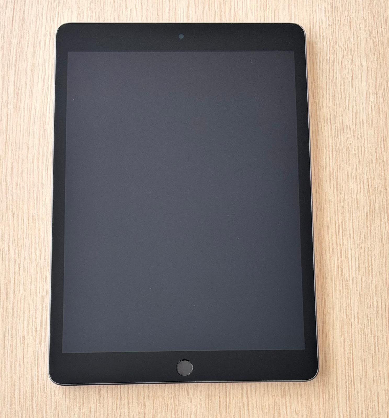 iPad 10.2 inch Space Gray 64 GB incl pencil + case, Informatique & Logiciels, Apple iPad Tablettes, Enlèvement, Comme neuf, Apple iPad