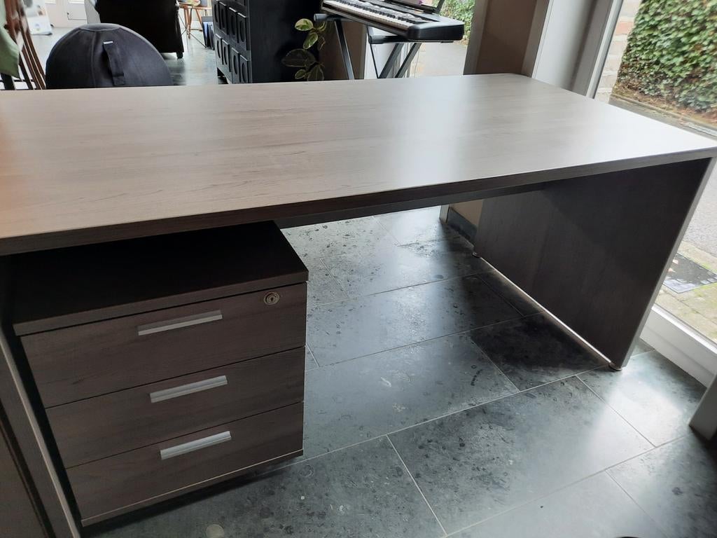 Bureau en ladekast, Huis en Inrichting, Ophalen