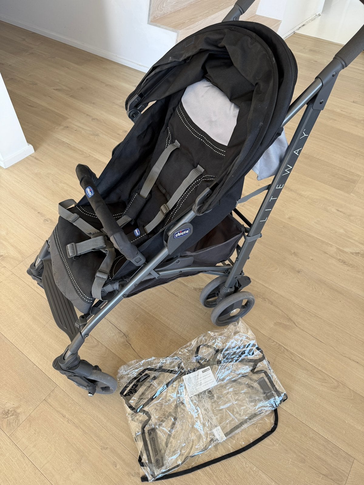 Chicco Liteway buggy, Kinderen en Baby's, Buggy's, Ophalen, Zo goed als nieuw, Regenhoes