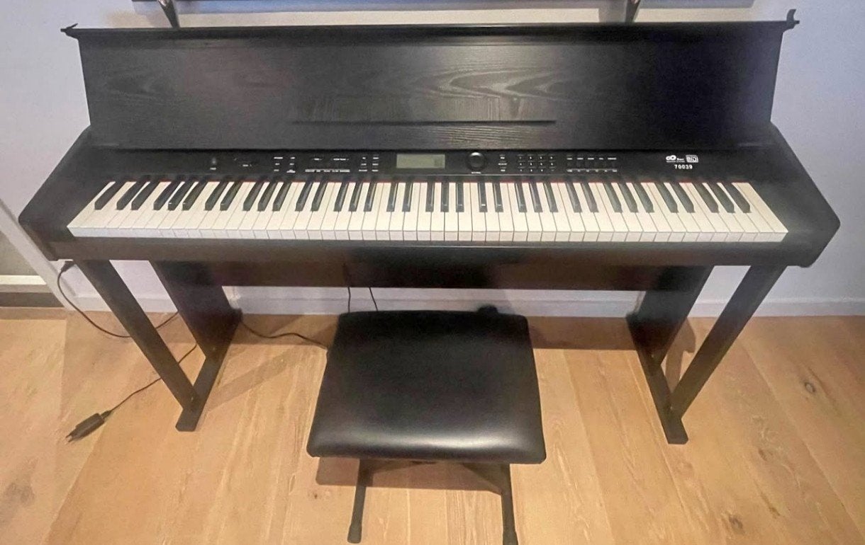 Elektrische piano (als nieuw), Ophalen, Zwart, Digitaal, Zo goed als nieuw