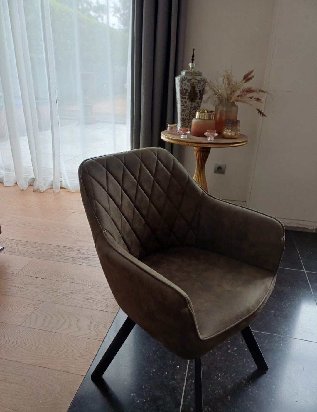 Eetkamerstoelen, Ophalen