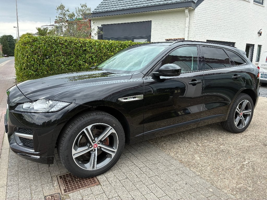 Jaguar F-Pace 2.0 T AWD R-Sport 250 / 80420 km !!, Auto's, Jaguar, Automaat, Zwart, Leder, Bedrijf