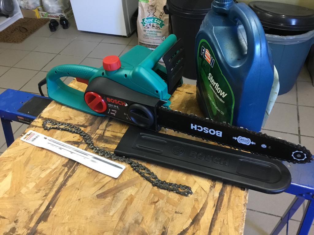 Tronçonneuse, Enlèvement, Utilisé, Autres types, Bosh
