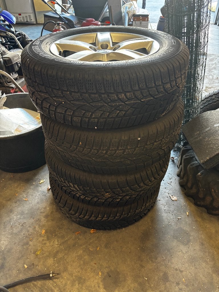 2 de hands banden audi Q5, Auto-onderdelen, Banden en Velgen, Ophalen, Gebruikt, Winterbanden, Band(en)