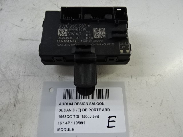 UNITE ELECTRONIQUE Audi A4 (B9) (8W0959595A), Autos : Pièces & Accessoires, Auto-Union-Straße  1,
85057  Ingolstadt, DE, Info@audi.de
