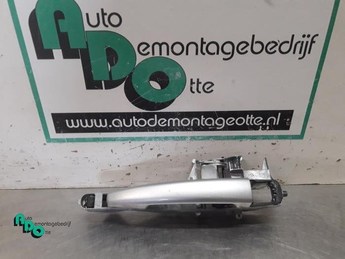Poignée portière 4portes avant gauche d'un Peugeot 207 (20, -, 3 mois de garantie, Utilisé, -