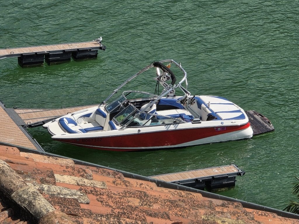 Mastercraft X2, Sports nautiques & Bateaux, 350 ch, Démarrage électrique, 200 ch ou plus, 6 m