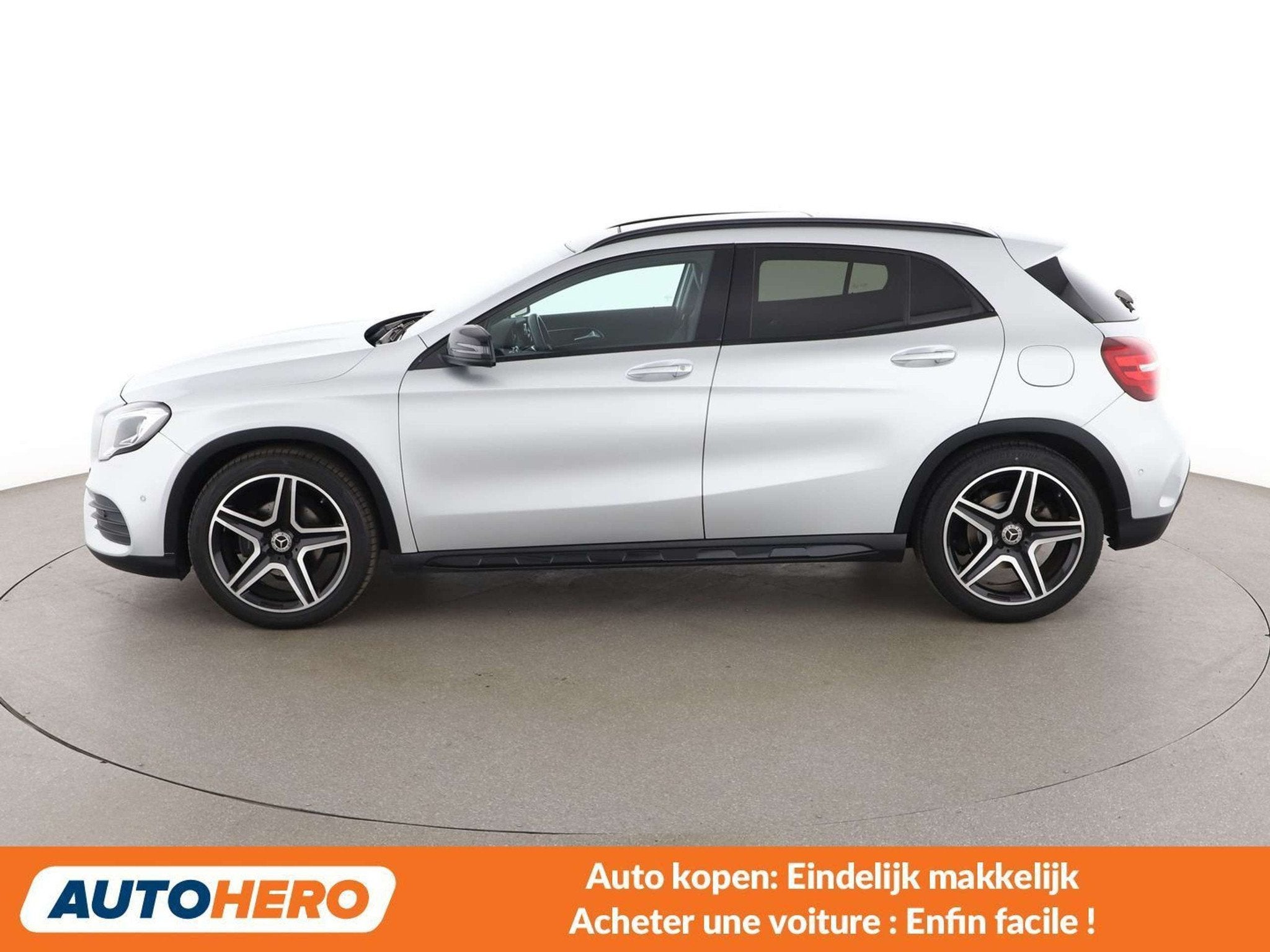 Mercedes-Benz GLA 180 GLA 180 AMG Line (automatique), Argent ou Gris, Achat, Euro 6, https://public.car-pass.be/vhr/2922400a-13a3-4ba1-a1da-2ab5f61f1249