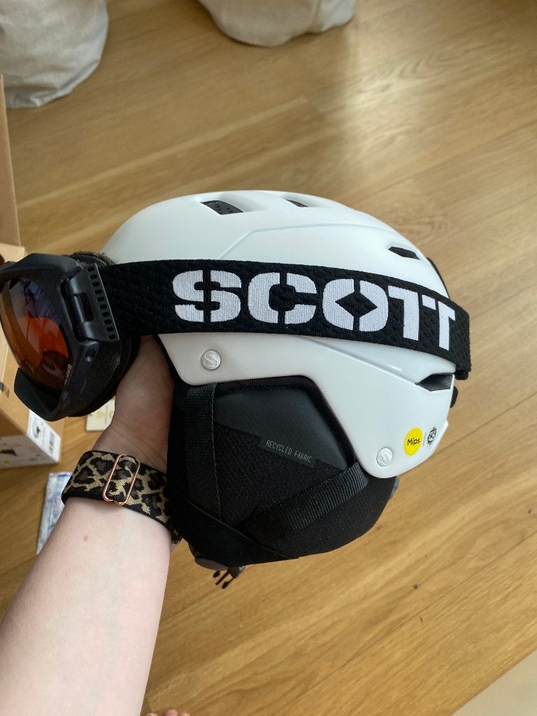 Salomon Husk Pro MIPS skihelm nieuw + doos en hoes M, Sport en Fitness, Skiën en Langlaufen, Nieuw, Ski's, Ski, Salomon, Ophalen