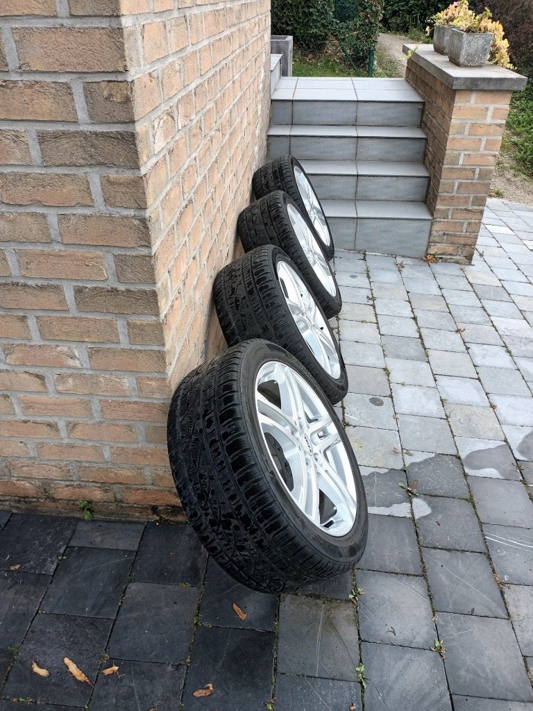 Te koop aluminium velgen met winterbanden (235/45R17 97V)., Ophalen, Gebruikt, Velg(en), 17 inch