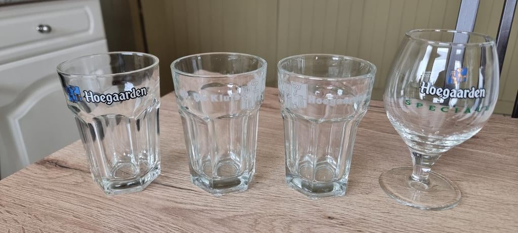 4 glazen Hoegaarden, Ophalen, Zo goed als nieuw, Bierglas