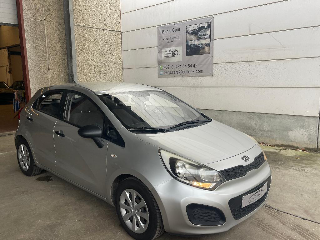 Kia Rio 1.2i Benzine * Airco *, Auto's, Kia, Euro 5, Stof, Electronic Stability Program (ESP), Bedrijf