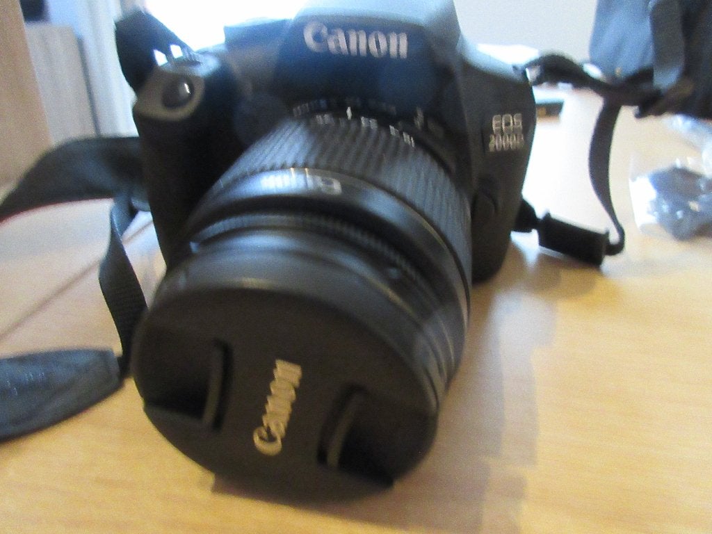 cannon eos 2000, Audio, Tv en Foto, Ophalen of Verzenden, Zo goed als nieuw, Oplader, Canon