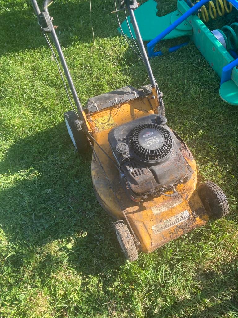 Tondeuse Briggs & Stratton, Ophalen, Gebruikt, Benzine-grasmaaier