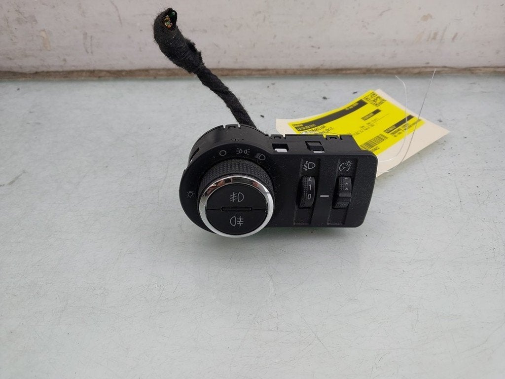 LICHTSCHAKELAAR Opel Karl (01-2015/03-2019) (|95248632|), Gebruikt, Opel, Opel Automobile GmbH, Kontakt-opel@opel.com