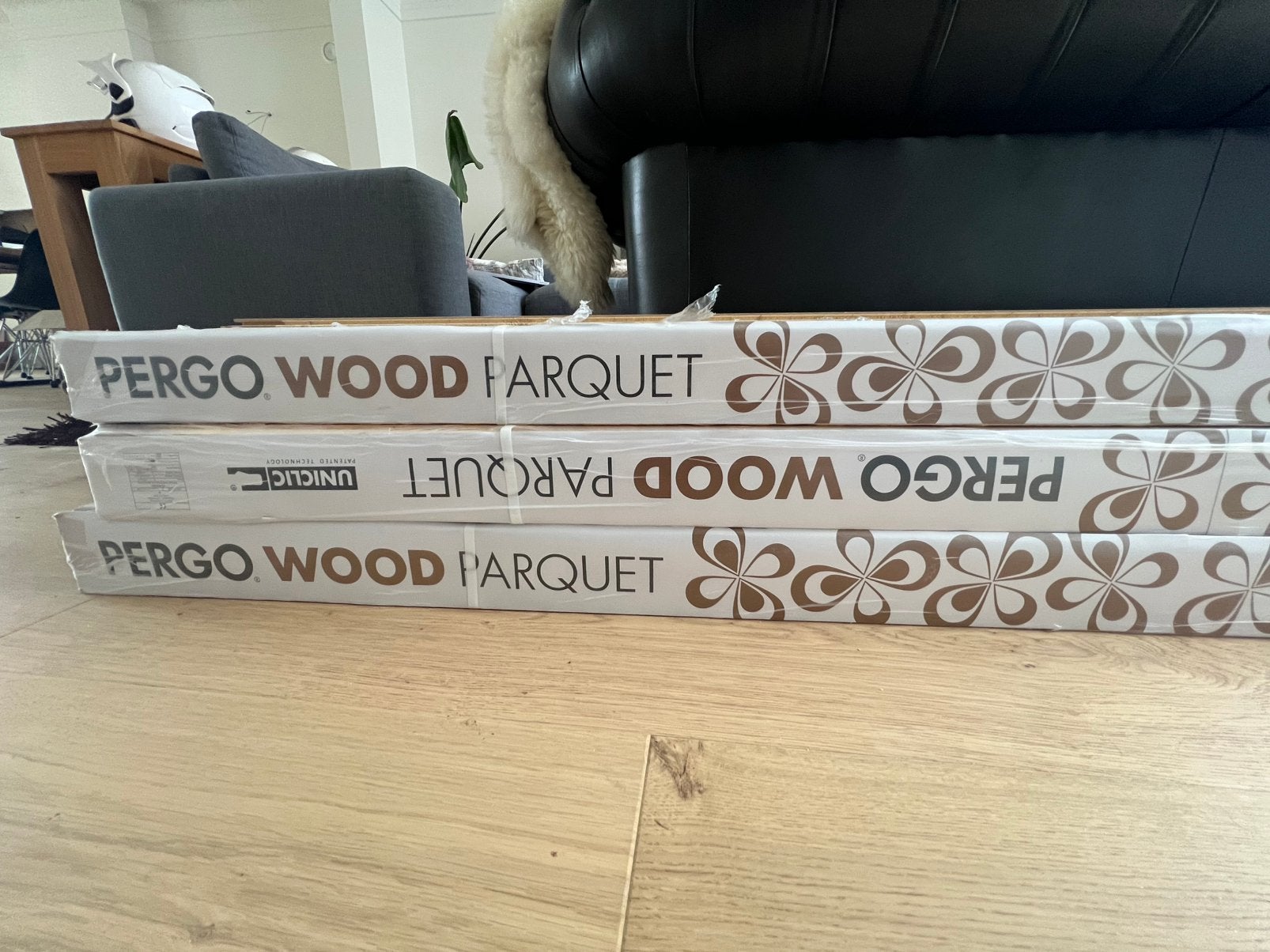 Parket Pergo Wood - Dove Grey Oak - min. 16m2 - €30/m2, Maison & Meubles, Neuf, Parquet, 10 à 25 m², Enlèvement