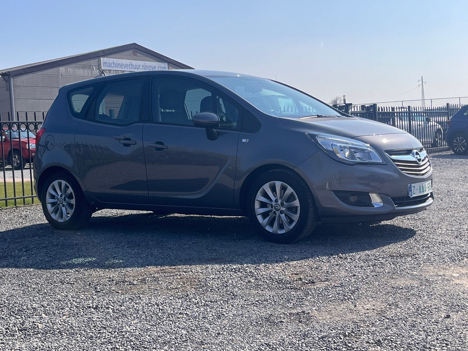Opel Meriva 1.4 benzine, 53.000 km, 2017 bouwjaar, Auto's, Dealer onderhouden, Monovolume, Bedrijf, Zilver of Grijs