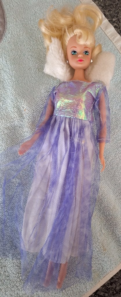 Barbie met blauw kleed, Kinderen en Baby's, Ophalen of Verzenden, Zo goed als nieuw, Barbie
