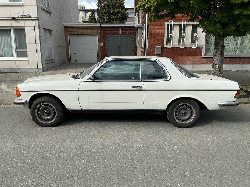 Mercedes-Benz Coupé 230CE Oldtimer, Auto's, Automaat, Mercedes-Benz, Bedrijf, Coupé