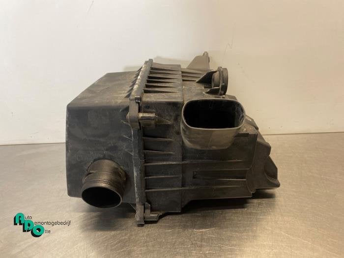 Boîtier filtre à air d'un Skoda Fabia (Fabia 08-), -, 3 mois de garantie, Utilisé, Skoda