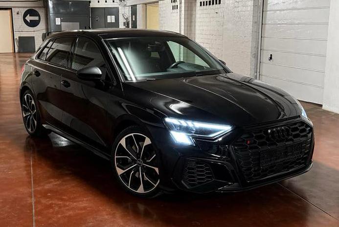 Audi S3 Sportback 2.0 TFSI Quattro /Full !/Pano/Carbon/310pk, Auto's, Automaat, 1525 kg, 4 cilinders, 1984 cc