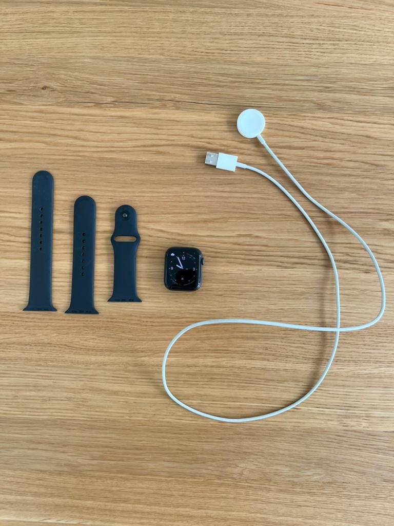 Apple Watch 44mm Series 6, Étanche, IOS, Enlèvement, Utilisé