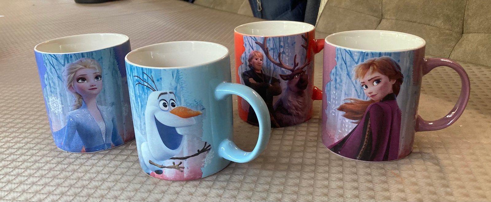 Mokken van Frozen, Ophalen of Verzenden, Zo goed als nieuw