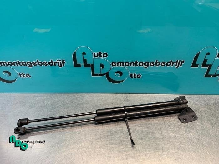 Set Gasdempers Achterklep van een Opel Astra (Astra J 10-), Auto-onderdelen, Gebruikt, -, -, Opel