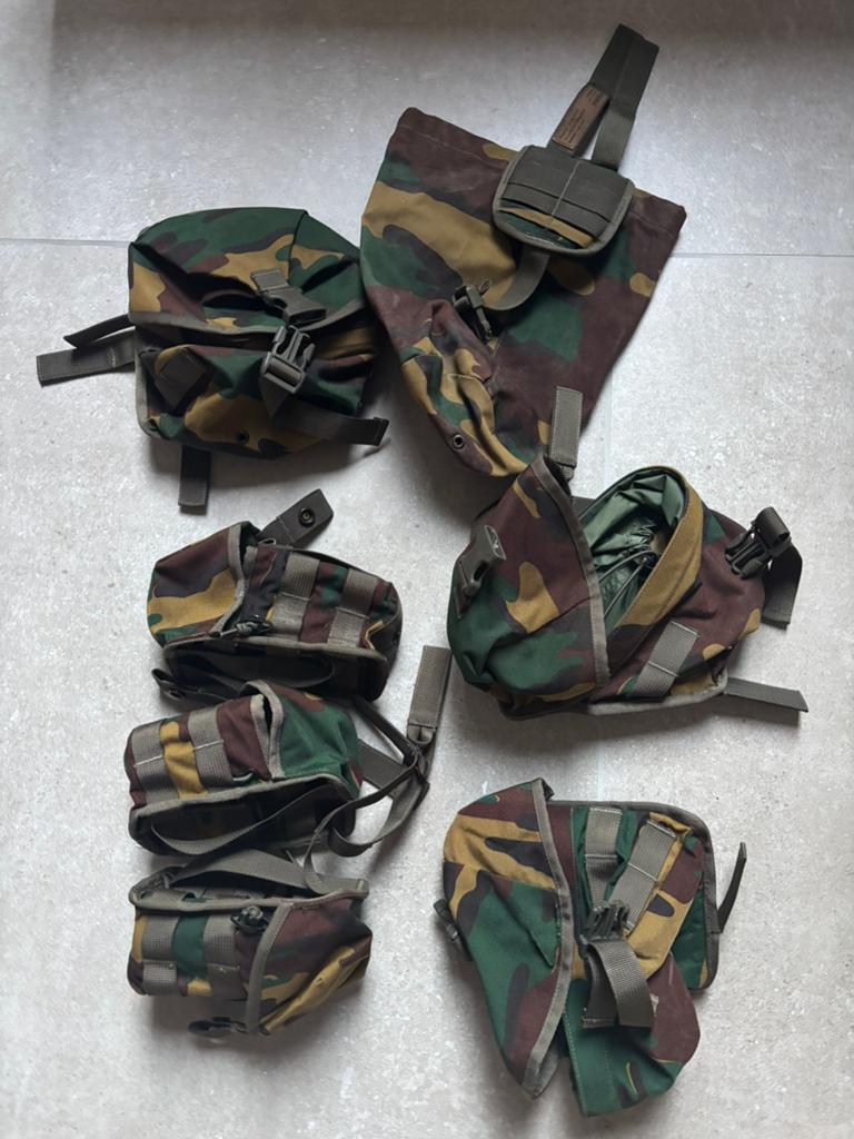 ABL pouches, Collections, Objets militaires | Général, Enlèvement ou Envoi