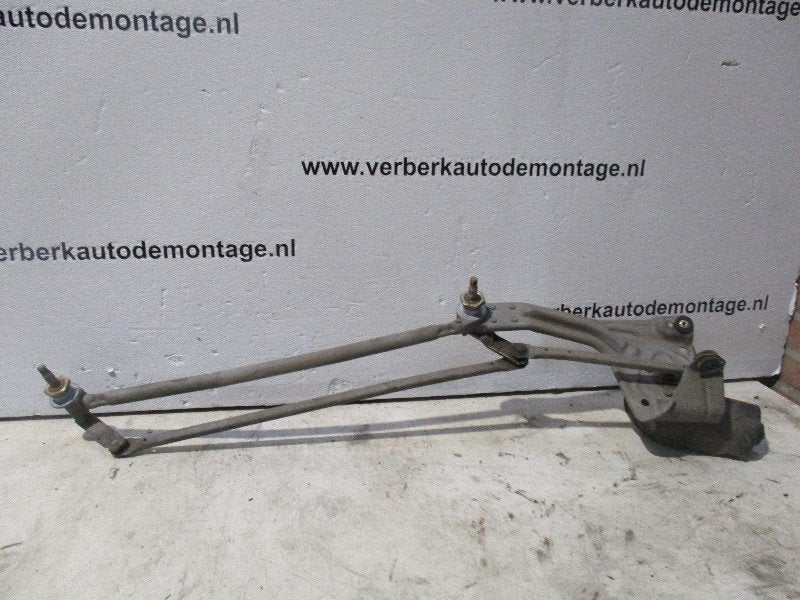 MOTEUR + TRINGLERIE ESSUIE GLACE AVANT Renault Megane (EA), Renault, Utilisé, Peter-Huppertz-Straße 5
51063  Köln, DE, Dialog.deutschland@renault.de