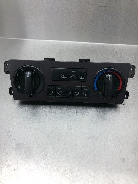 PANNEAU DE COMMANDE CHAUFFAGE CLIMATISATION Terracan, Utilisé, Hyundai