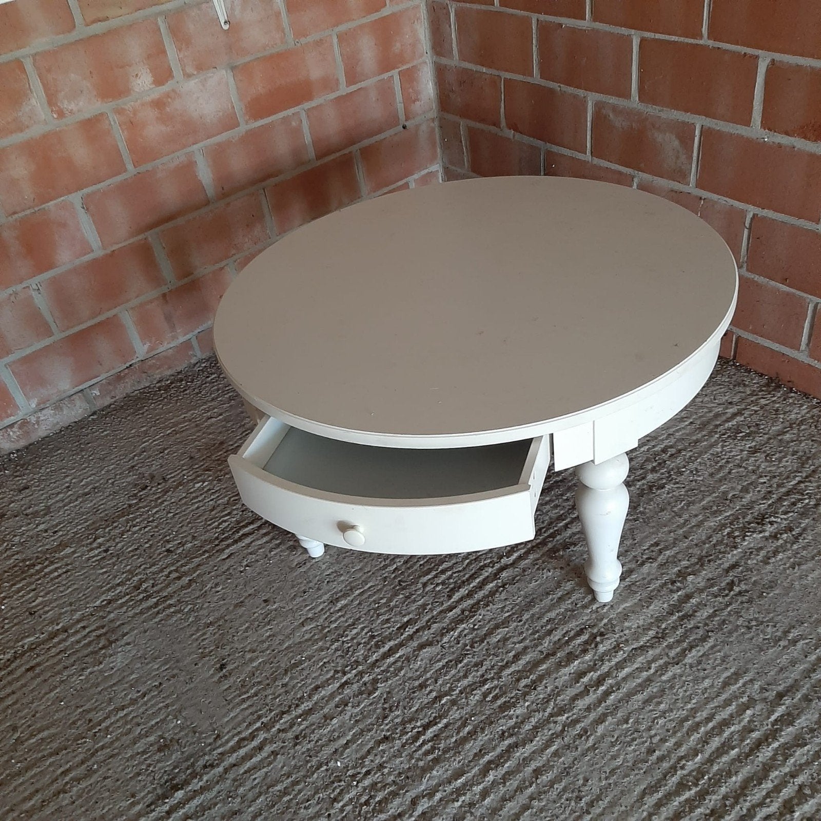 Rond salontafeltje wit, Ophalen, Rond
