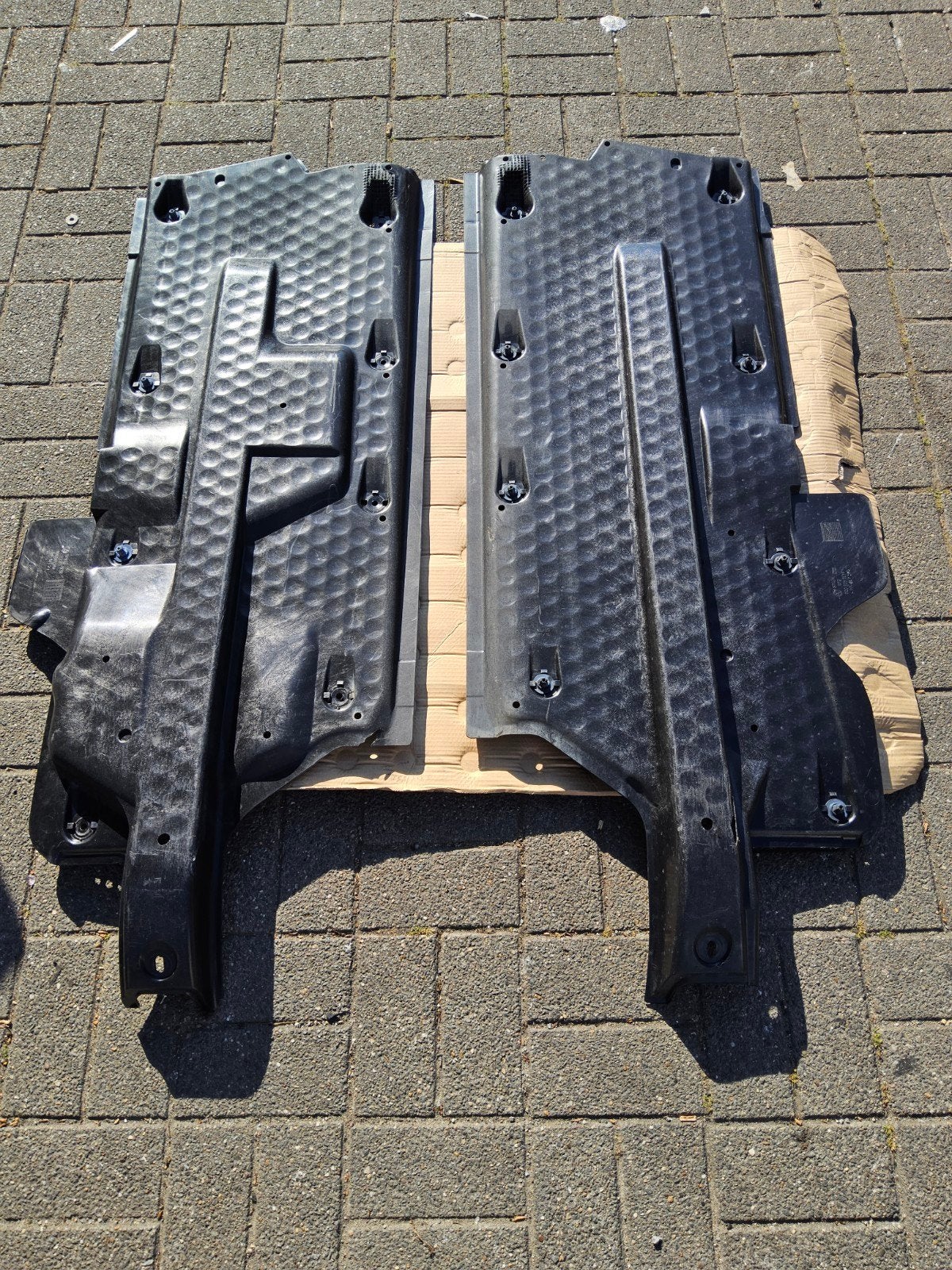 Caches protection châssis vw polo 4 9n3, Enlèvement ou Envoi, Utilisé, Droite, Volkswagen