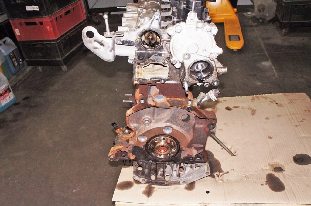 Moteur EHY Nu PEUGEOT 508, Autos : Pièces & Accessoires, Envoi, Utilisé, Skoda