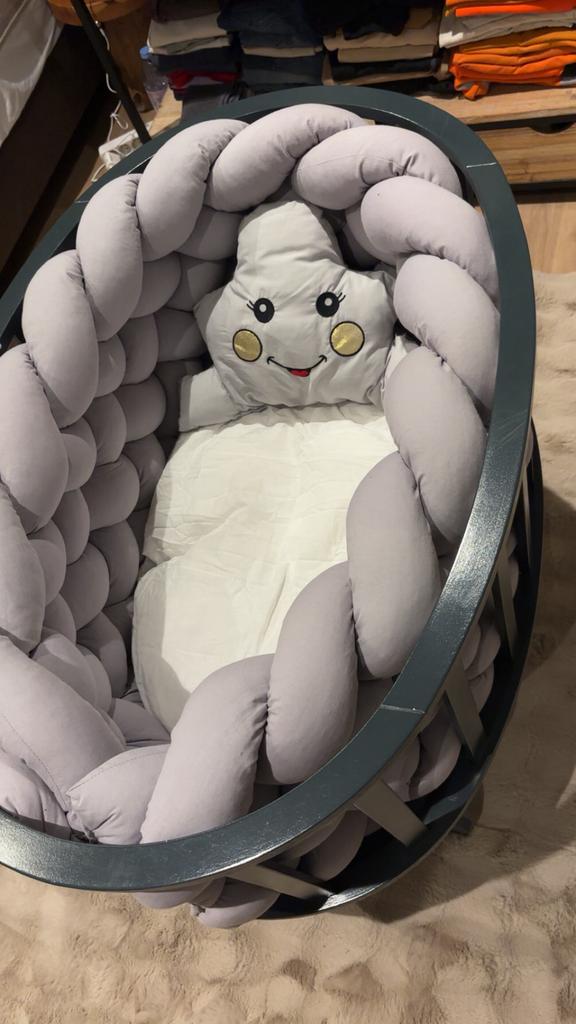 Baby wieg met hemel + matrasje, Kinderen en Baby's, Ophalen, Zo goed als nieuw, Wieg