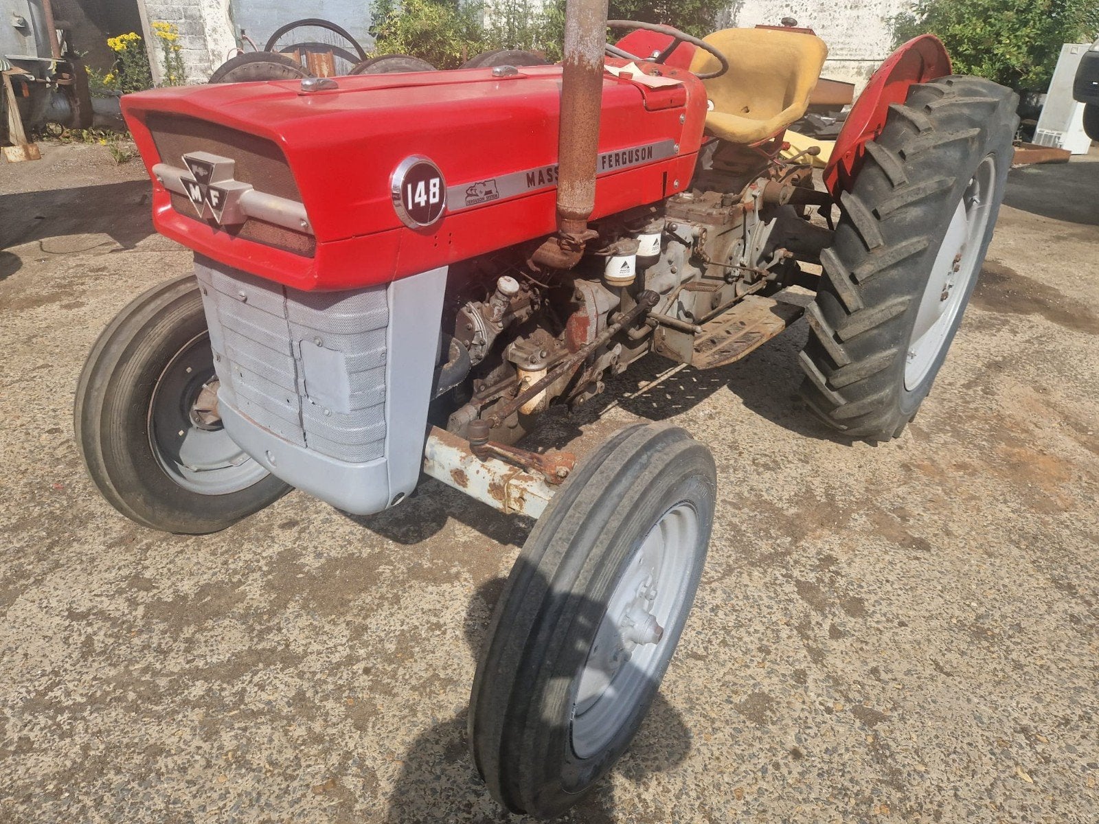 MF 148, Zakelijke goederen, Landbouw | Tractoren, Ophalen of Verzenden