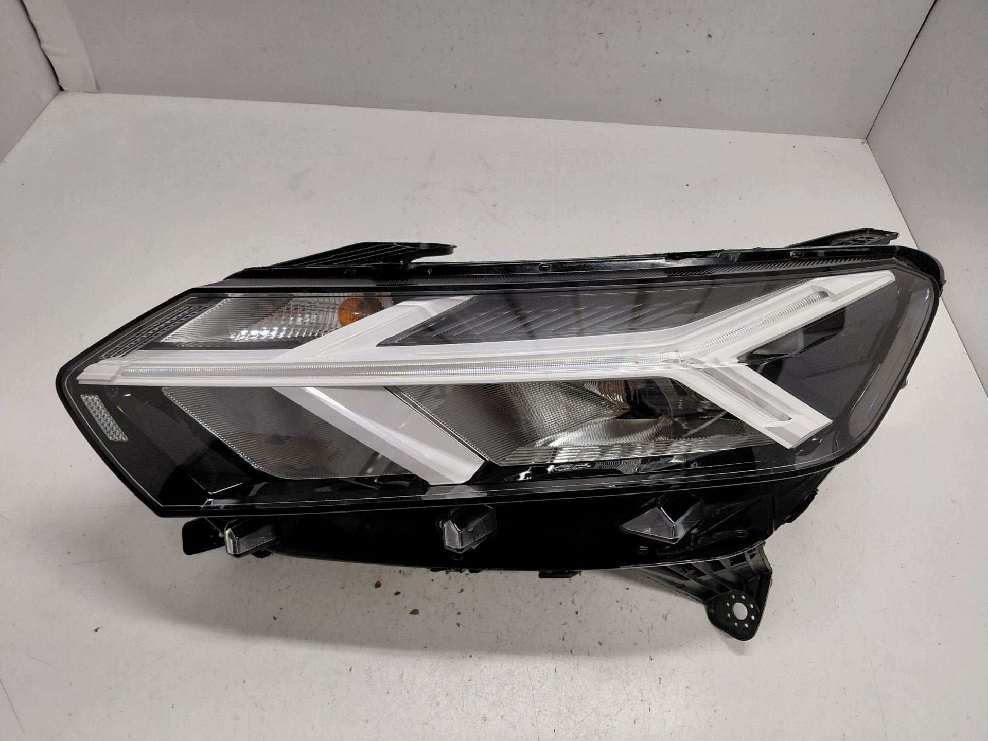 Dacia Sandero III, Logan III, Jogger Koplamp Links 260601750, Dacia, Gebruikt, Automobile-Dacia SA, Dacia.contact@daciagroup.com