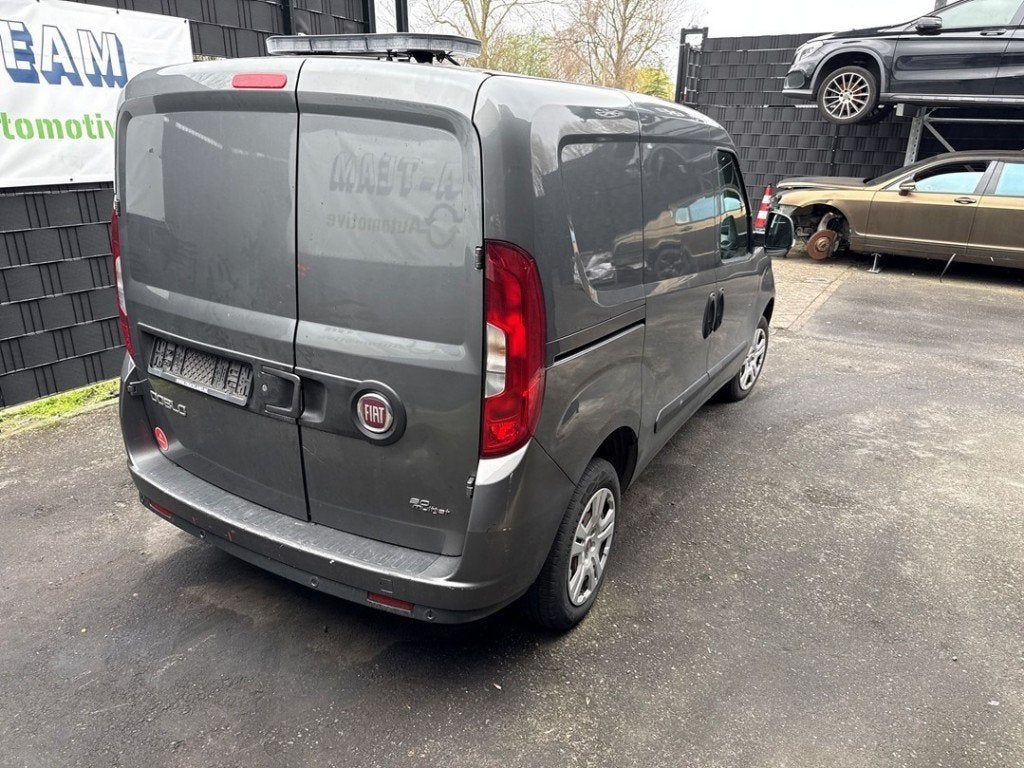 FEU ARRIÈRE DROIT Fiat Doblo Cargo (263) (|52044715|), FCA Germany GmbH, IPC D1-09 Bahnhofsplatz
65423  Rüsselsheim am Main, DE
