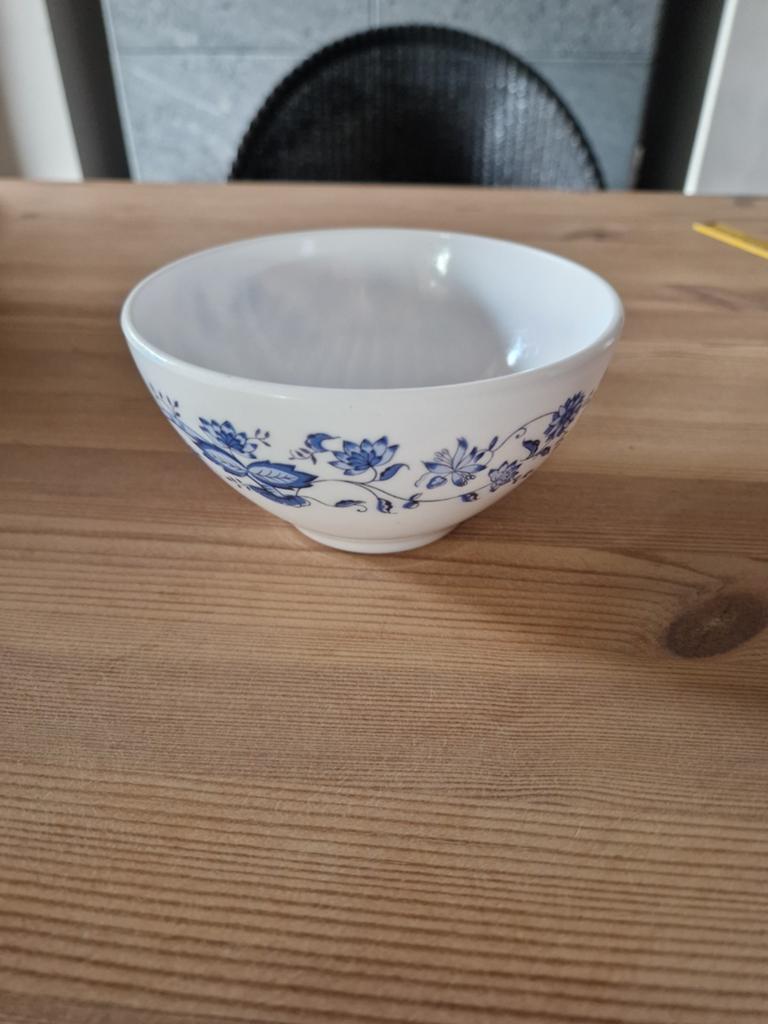 Bol Arcopal modèle Aster, Enlèvement ou Envoi
