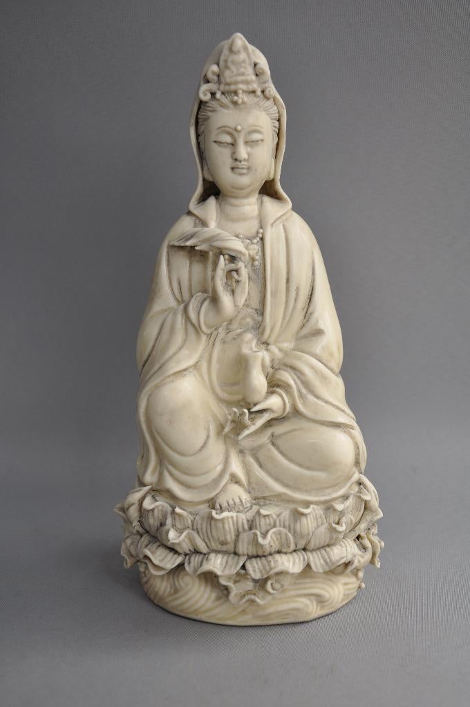 Prachtig Kwan Yin beeld van "blanc de Chine" porselein, Antiek en Kunst, Ophalen of Verzenden
