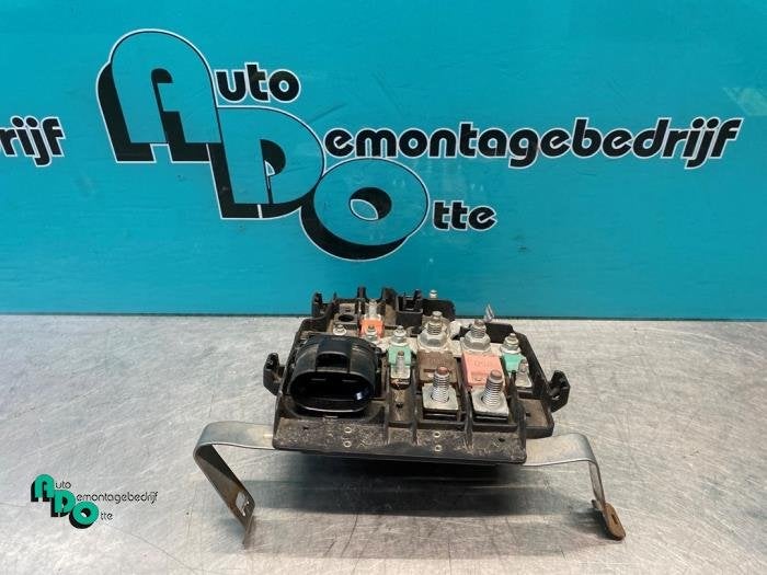Borne de batterie d'un Mercedes Citan (Citan 12-), Autos : Pièces & Accessoires, 3 mois de garantie, Utilisé, -, -