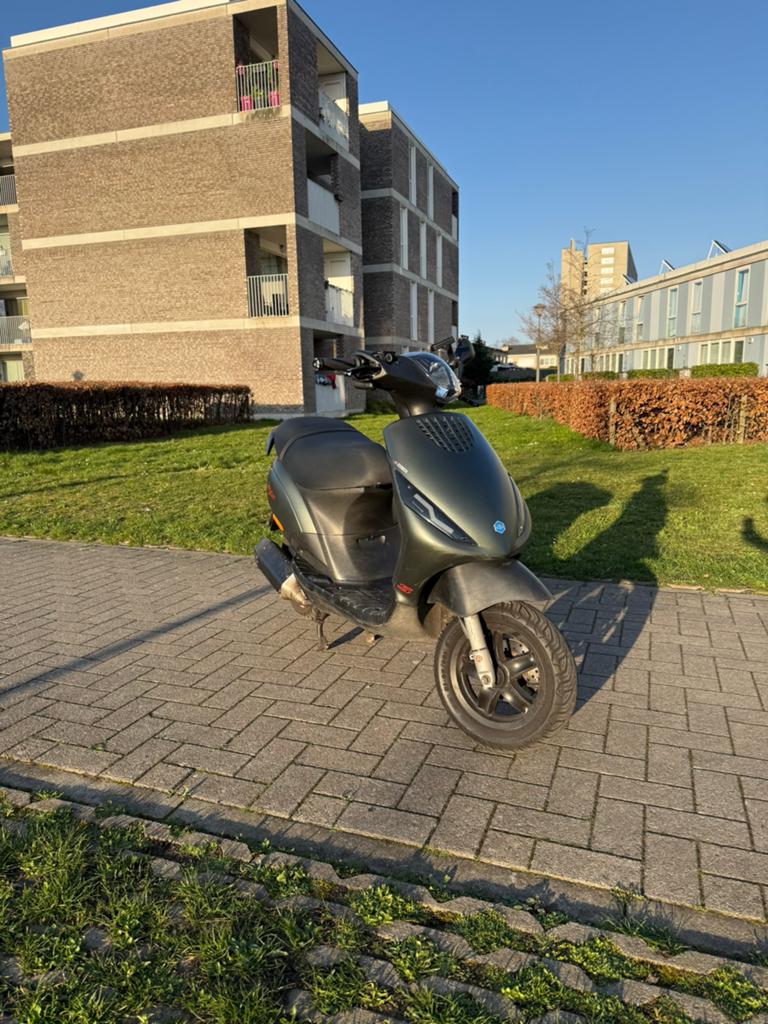 Piaggio zip a klasse, Ophalen, Overige modellen, Klasse A (25 km/u), Zo goed als nieuw