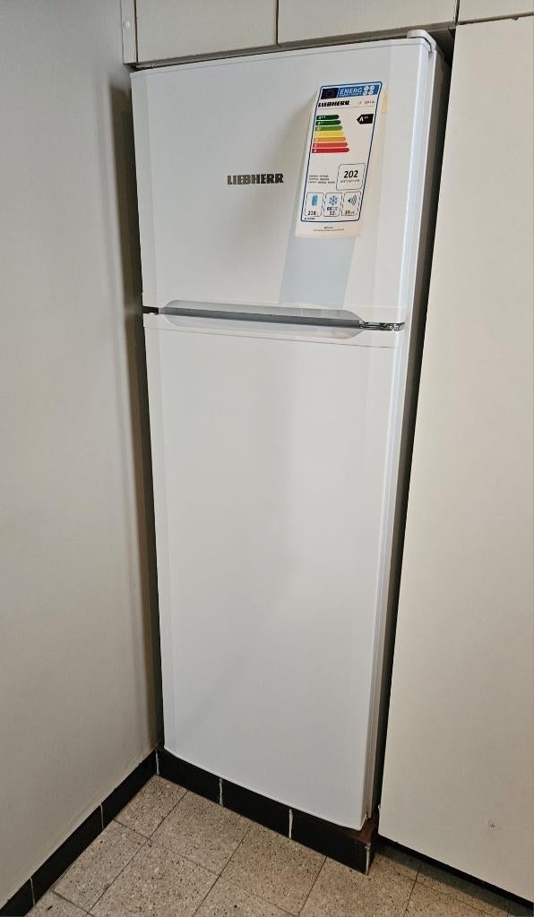 Frigo met vriesvak merk Liebherr A++ in perfecte staat, Elektronische apparatuur, Koelkasten en IJskasten, Ophalen, 160 cm of meer
