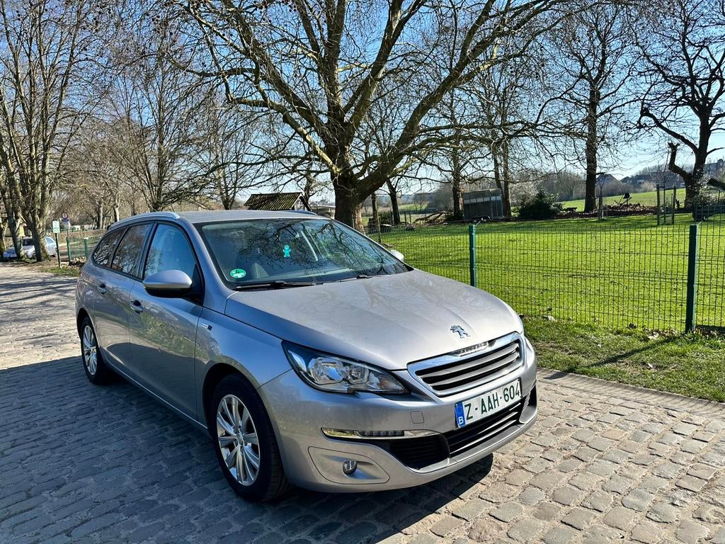 Peugeot 308 1.6HDI Euro 6, Voorwielaandrijving, Electronic Stability Program (ESP), Stof, https://public.car-pass.be/vhr/ef8f95da-e255-4795-90e0-ba84f04377b7