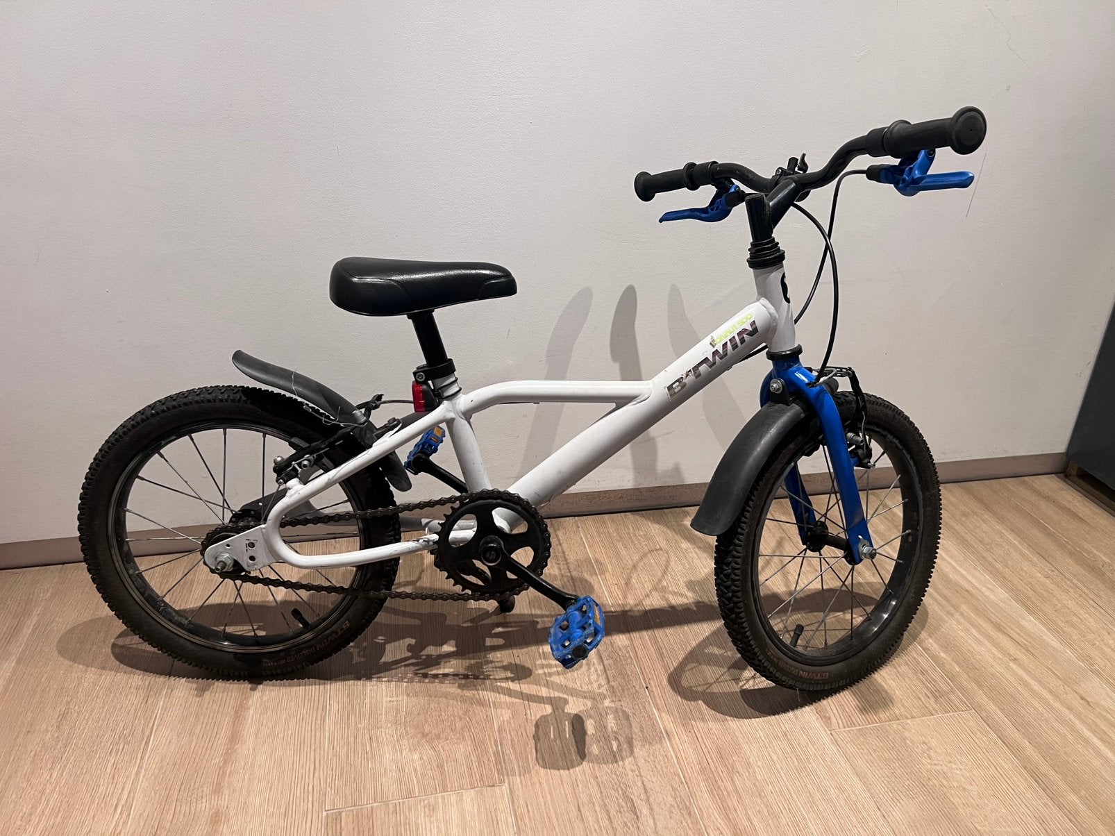 Vélo enfant Btwin Astronaut 500, Enlèvement, Utilisé, Frein sur jante, 16 à 20 pouces