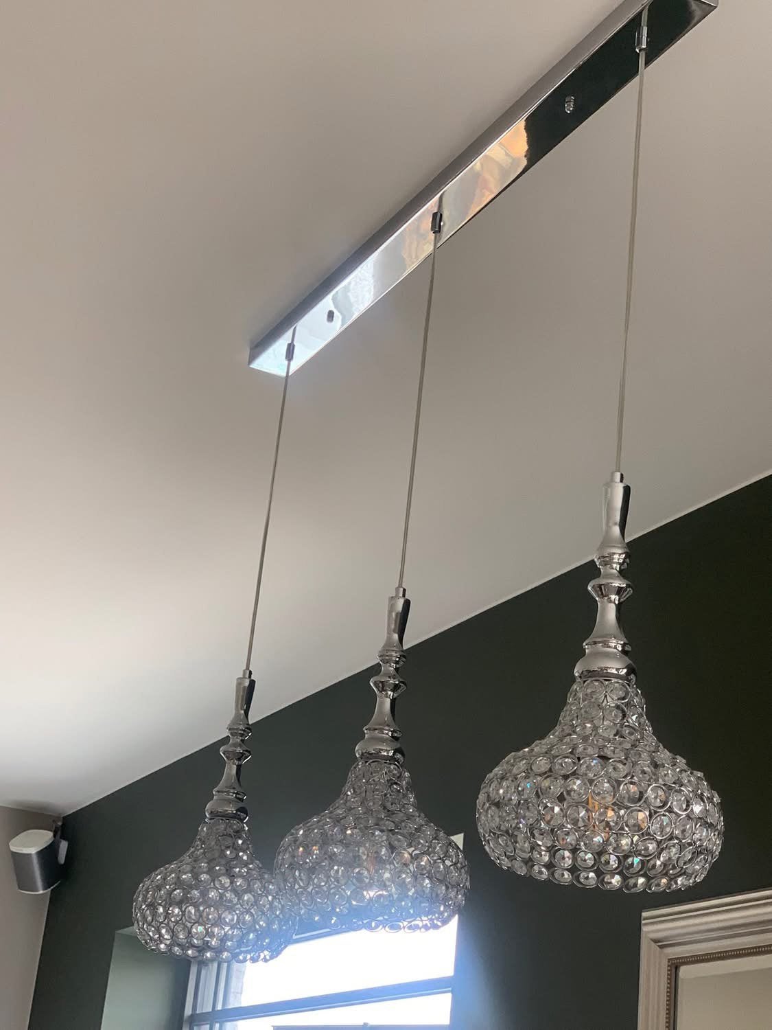 Hanglamp met kristallen (3 lampen) – €100, Ophalen, Zo goed als nieuw, Glas