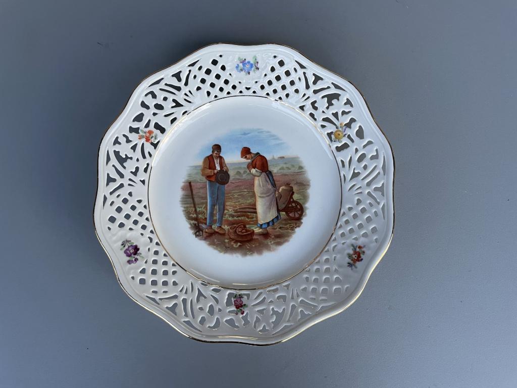 antiek porseleinen bord Schumann 24 cm, Ophalen