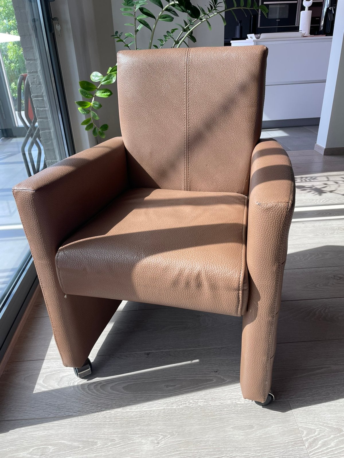 4 stoelzetels camel imitatieleer, Huis en Inrichting, Fauteuils, Ophalen, Kunststof, Minder dan 75 cm, Zo goed als nieuw