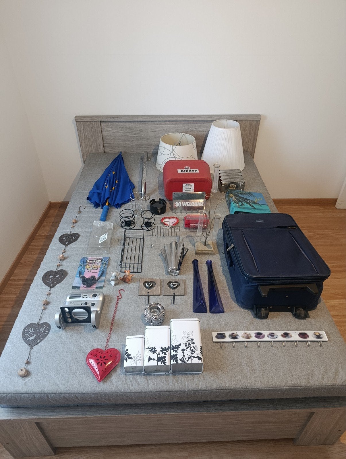 lot vêtements et objets, Divers, Enlèvement ou Envoi, Neuf